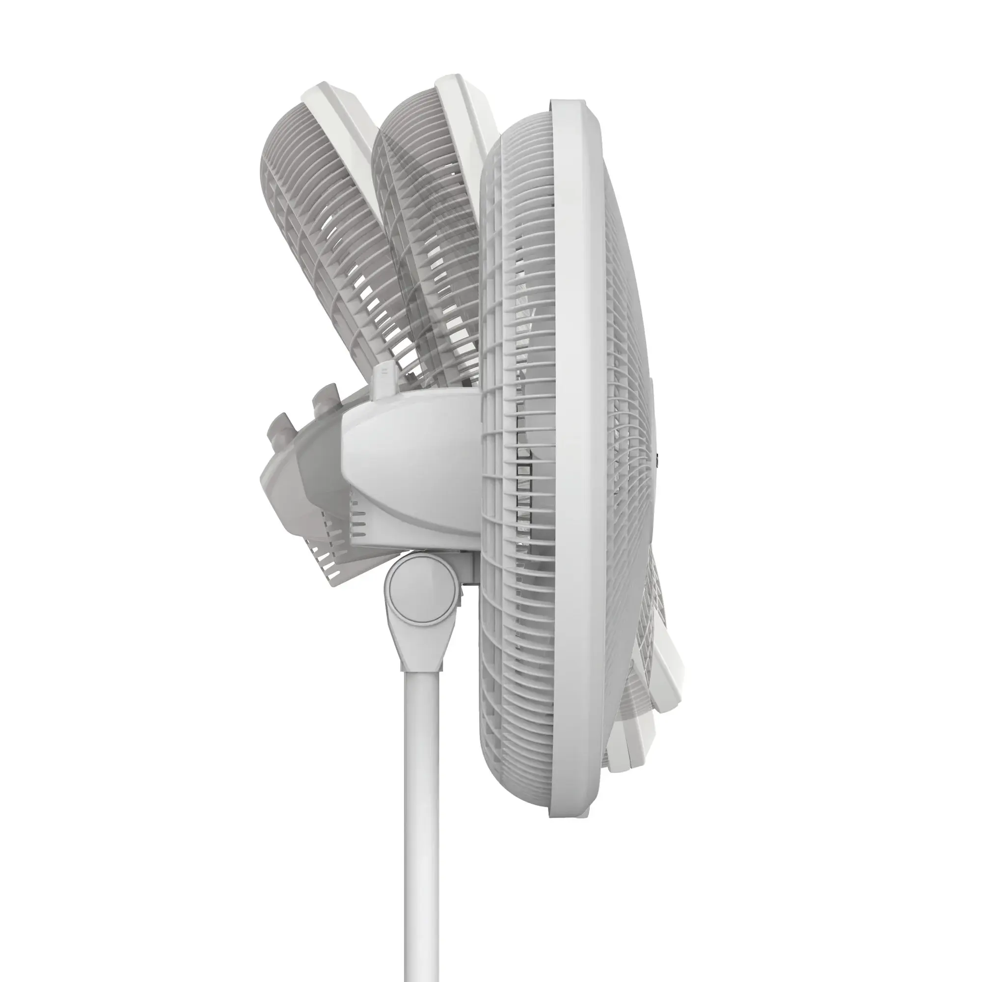 Lasko Cyclone® 18" 3-speed Pedestal Fan (white, model S18931) - Image 3