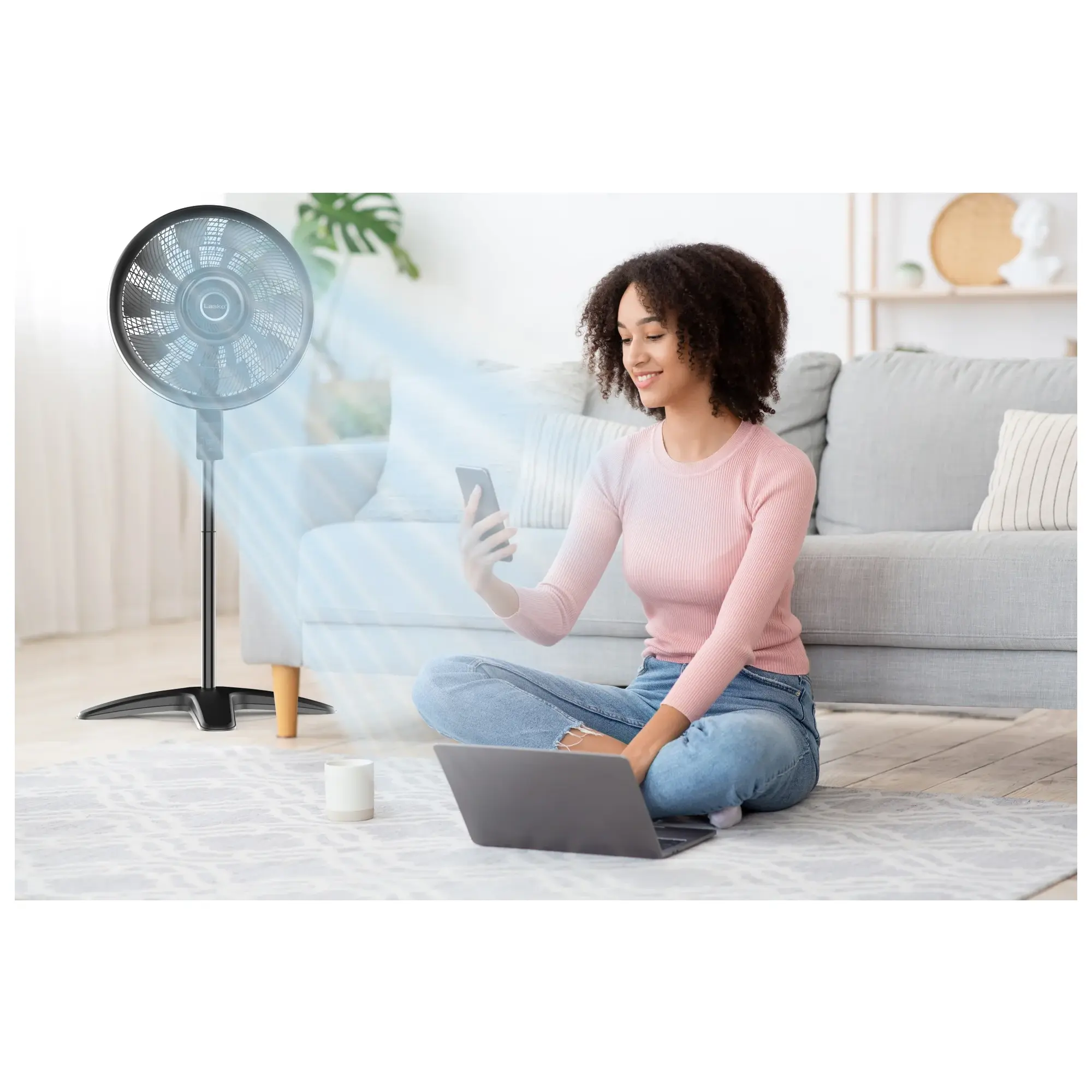 Lasko Windstorm™ 18" 4-speed Pedestal Fan with Remote & Timer (black, model S18654) - Image 4